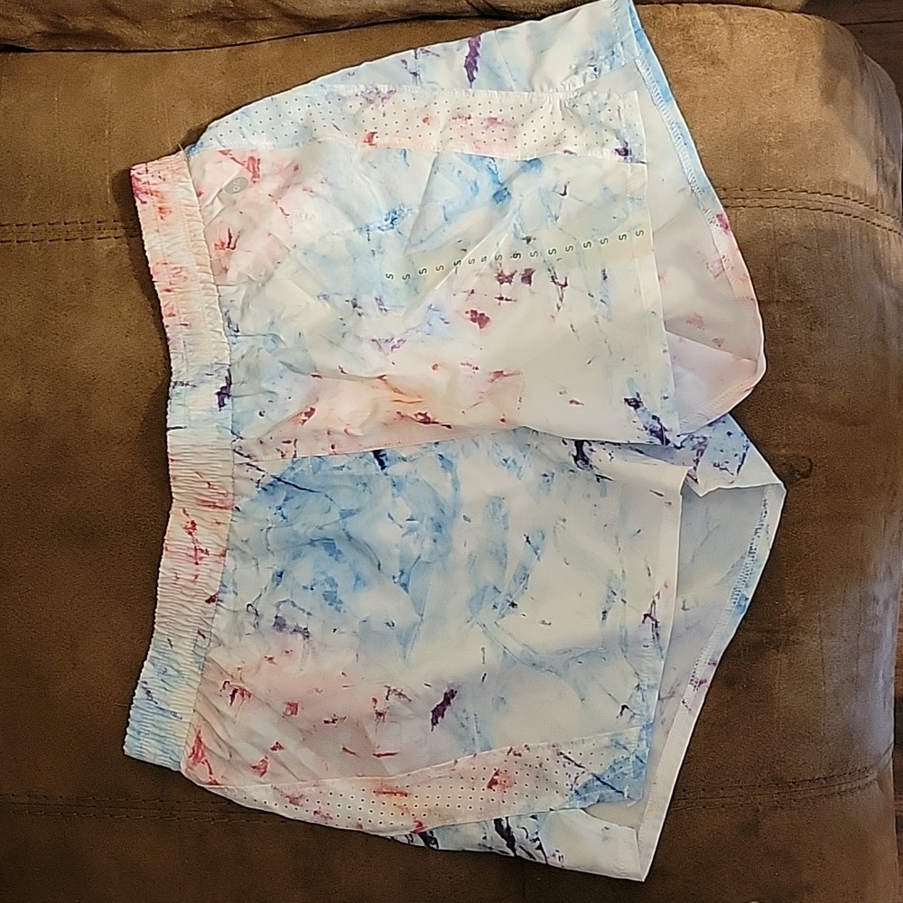 Size S Dip brand wind shorts